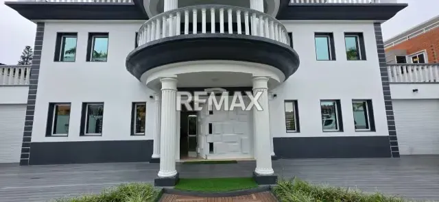 Se Vende Casa en La Urbanizacion Lomas de La Lagunita.
