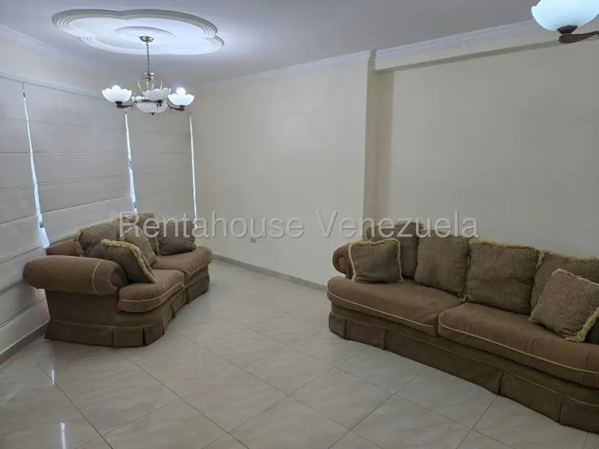 Apartamento (1 Nivel) en Alquiler en Cristobal Colon, Zulia - 9