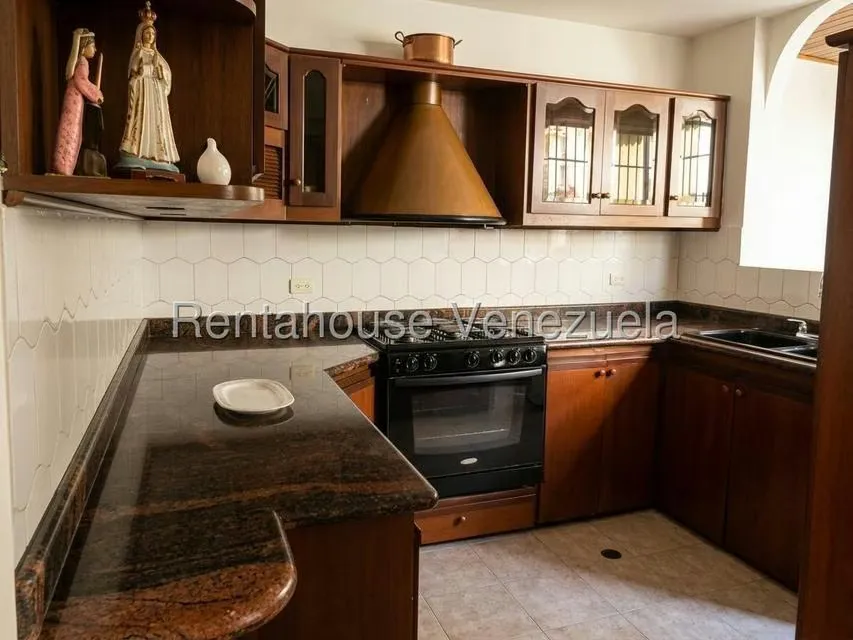 Casa (Duplex) en Venta en Valle Arriba, Miranda - 12