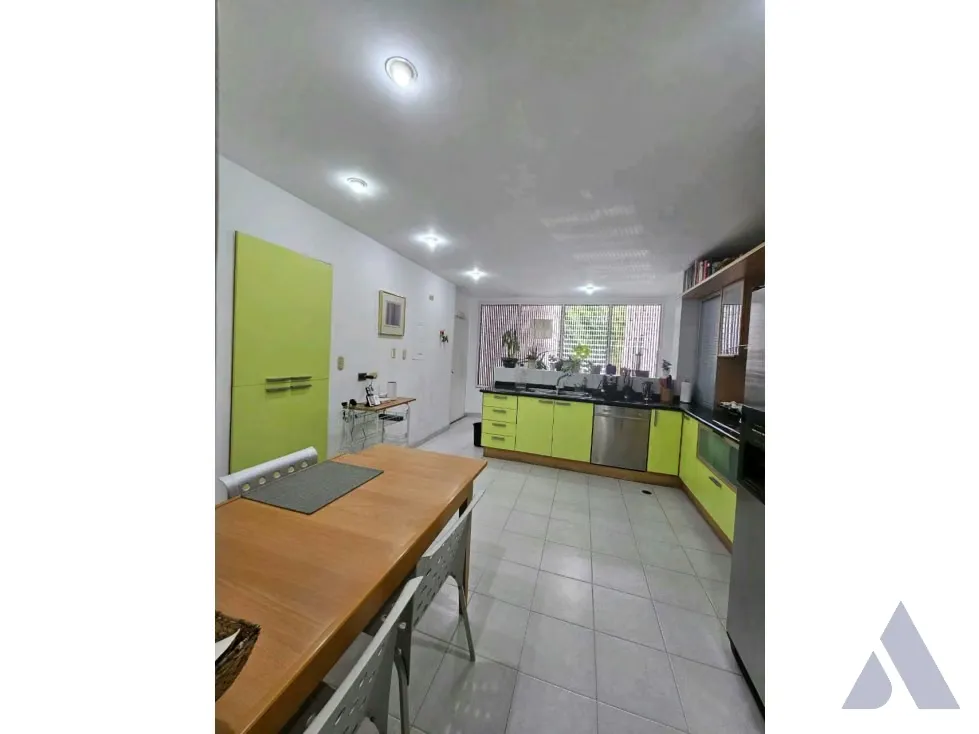 Vendo apartamento 220m2 Lomas de las Mercedes 9761 - 9