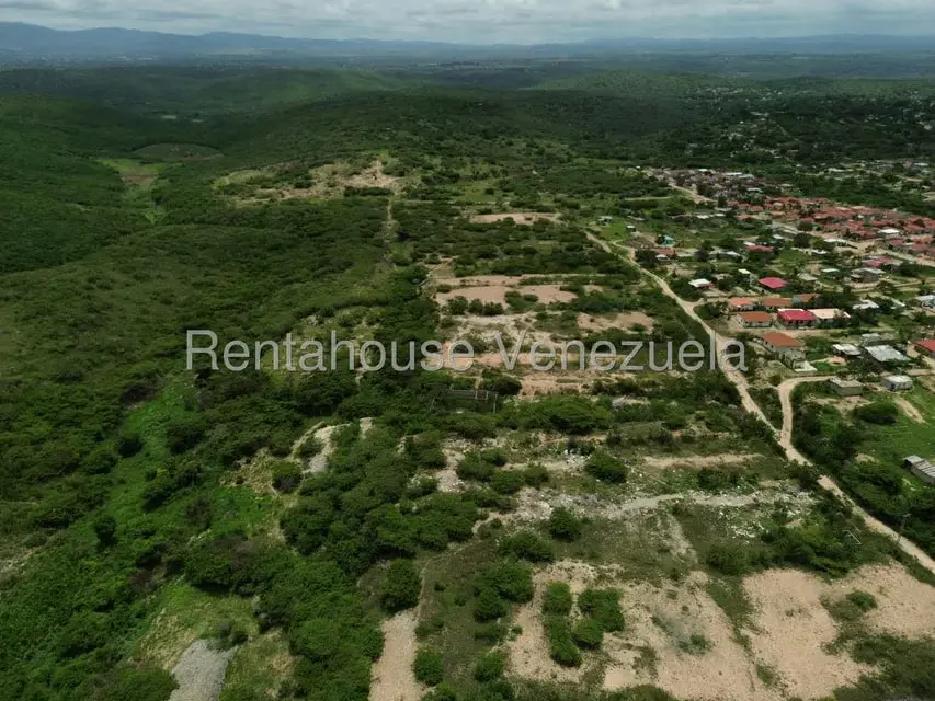 Terreno (Residencial) en Venta en El Cercado, Lara - 11