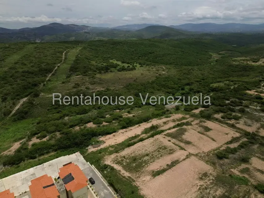 Terreno (Residencial) en Venta en El Cercado, Lara - 12
