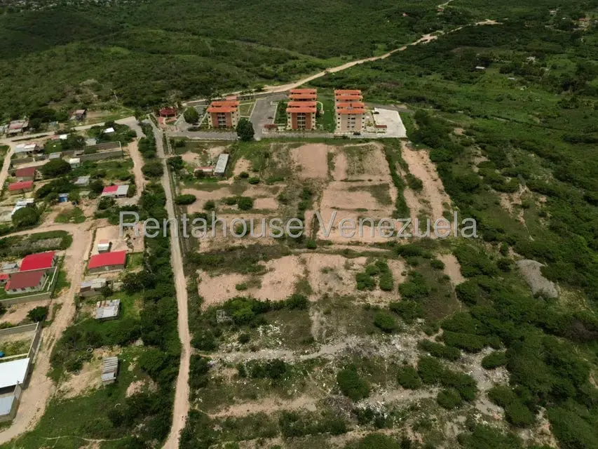 Terreno (Residencial) en Venta en El Cercado, Lara - 13