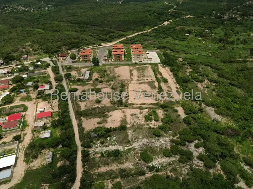 Terreno (Residencial) en Venta en El Cercado, Lara - 18