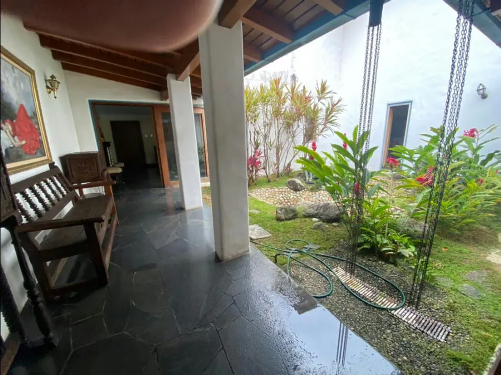 Se vende casa 4000m² 6h/6b/12p Valle Arriba - 2
