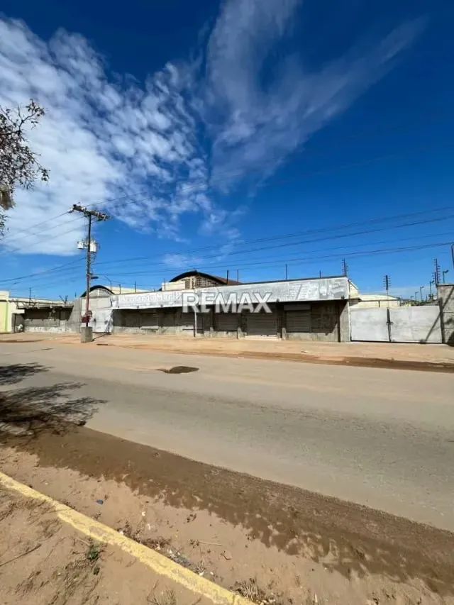 Se Alquila Galpón Comercial Zona Oeste Urb La Rotaria - 4