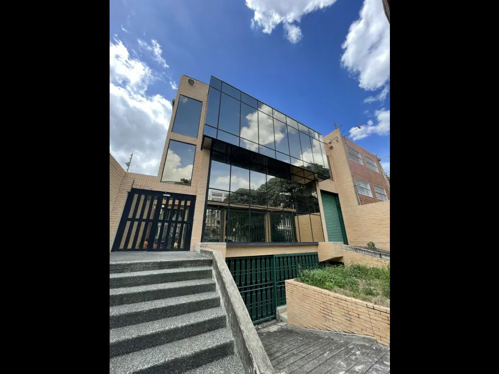 En venta edificio de 1490m2/10b/10p Los Chaguaramos - 2