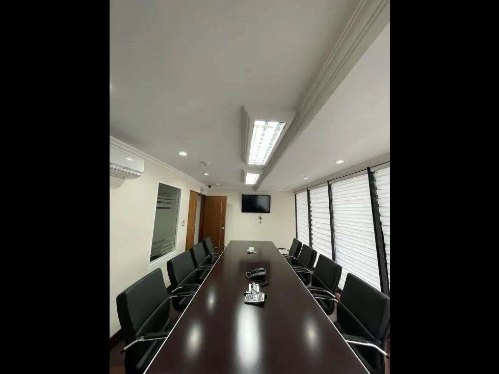 En venta edificio de 1490m2/10b/10p Los Chaguaramos - 23