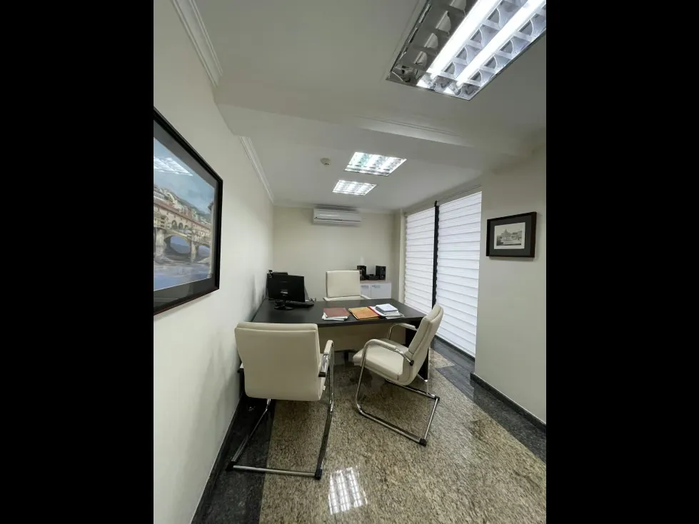 En venta edificio de 1490m2/10b/10p Los Chaguaramos - 26