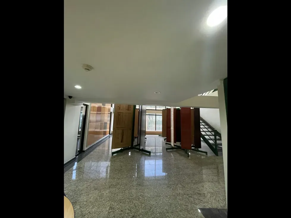 En venta edificio de 1490m2/10b/10p Los Chaguaramos - 6