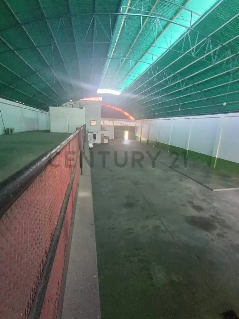 Venta Edificio Comercial el Piñal - 3