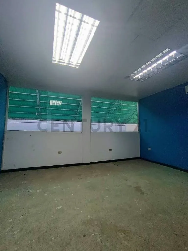 Venta Edificio Comercial el Piñal - 8