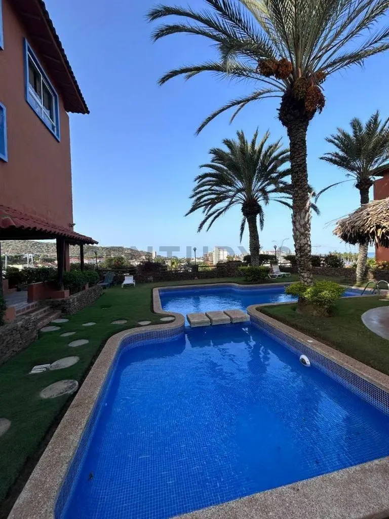 Apartamento en planta baja con Terraza, Jardín y Vista al Mar en Playa Moreno - 21