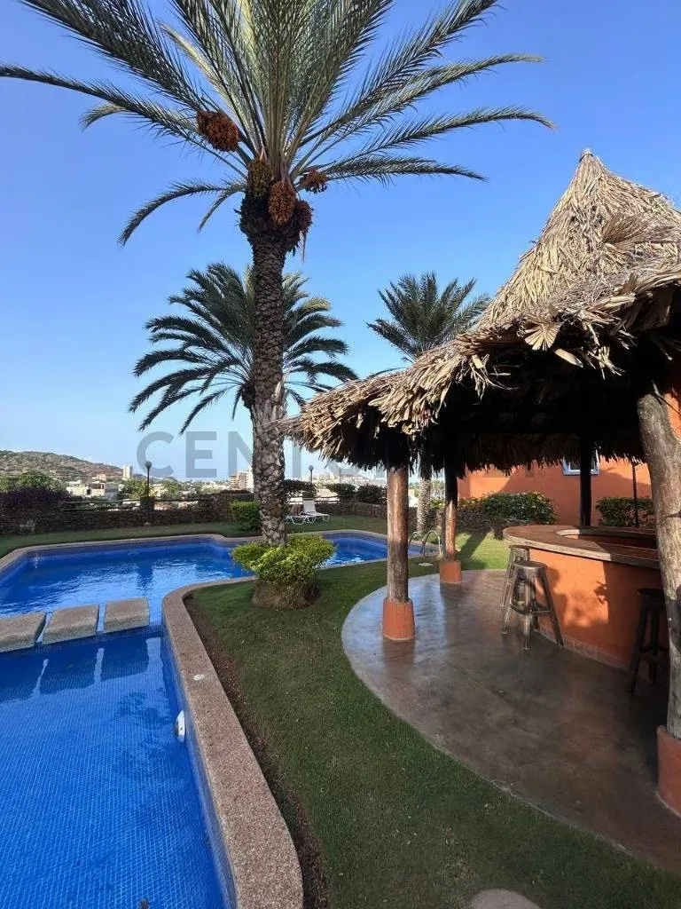 Apartamento en planta baja con Terraza, Jardín y Vista al Mar en Playa Moreno - 23
