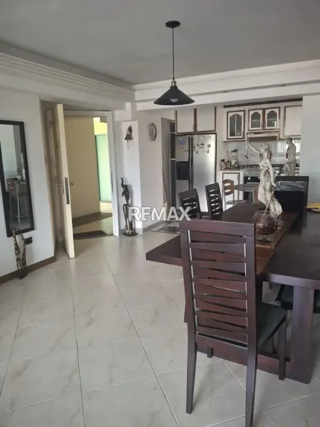 AMPLIO APARTAMENTO EN ALQUILER DETRAS DEL CENTRO COMERCIAL BUENAVENTURA - 4