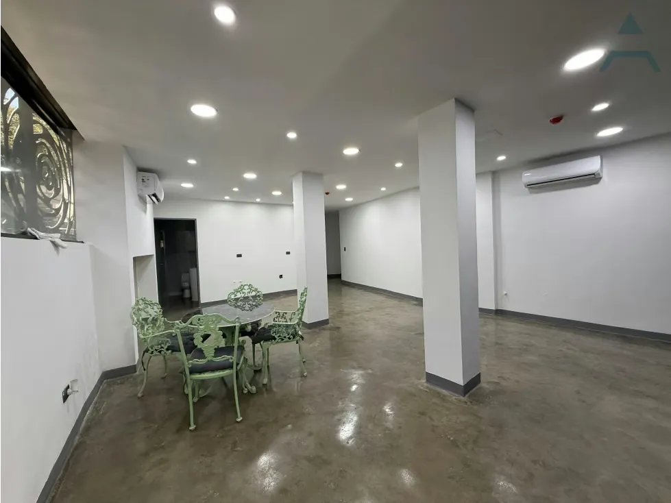 Se vende/alquila casa/terreno comercial 1588m² 16p San Roman - 17