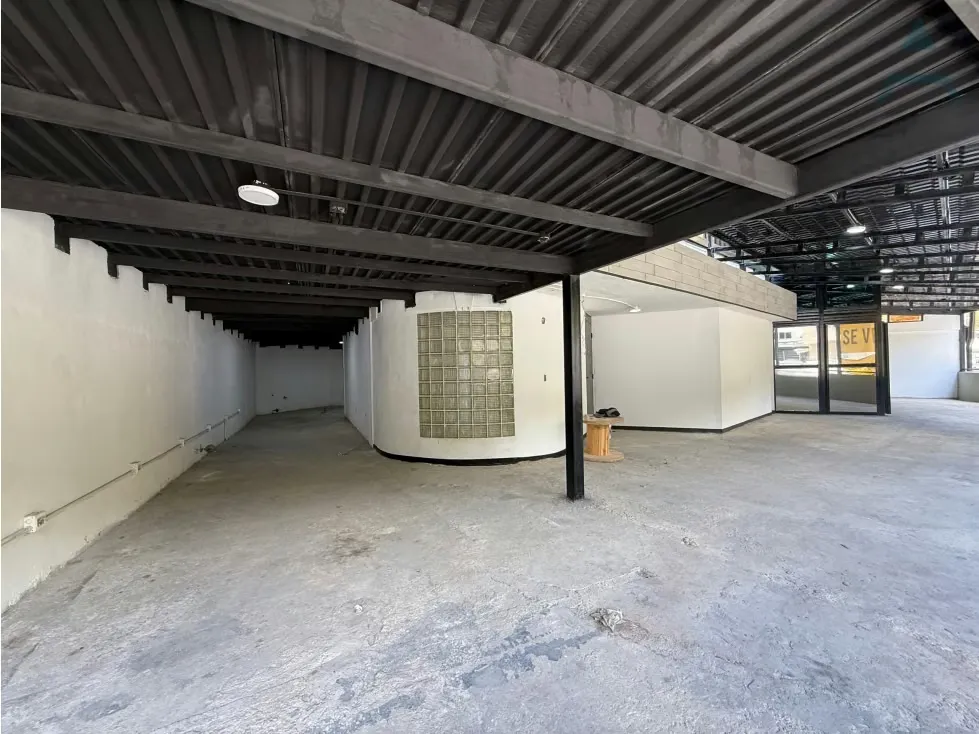 Se vende/alquila casa/terreno comercial 1588m² 16p San Roman - 3