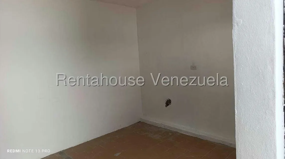 Local Comercial en Alquiler en Colinas de Bello Monte, Distrito Metropolitano - 2