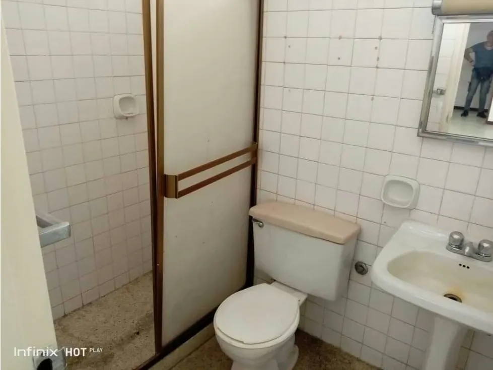 Alquilo local 800m2 La Urbina 5403 - 4