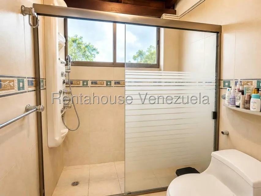 Townhouse (Multiples Niveles) en Venta en El Hatillo, Distrito Metropolitano - 12