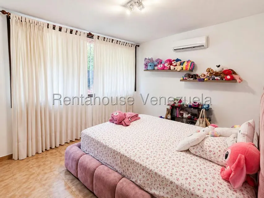 Townhouse (Multiples Niveles) en Venta en El Hatillo, Distrito Metropolitano - 16