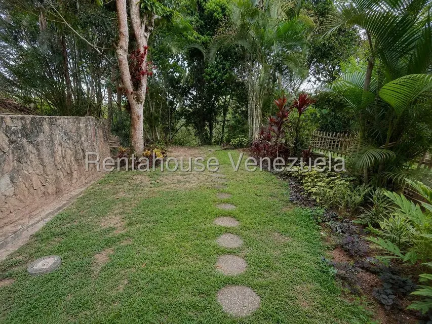 Townhouse (Multiples Niveles) en Venta en El Hatillo, Distrito Metropolitano - 23