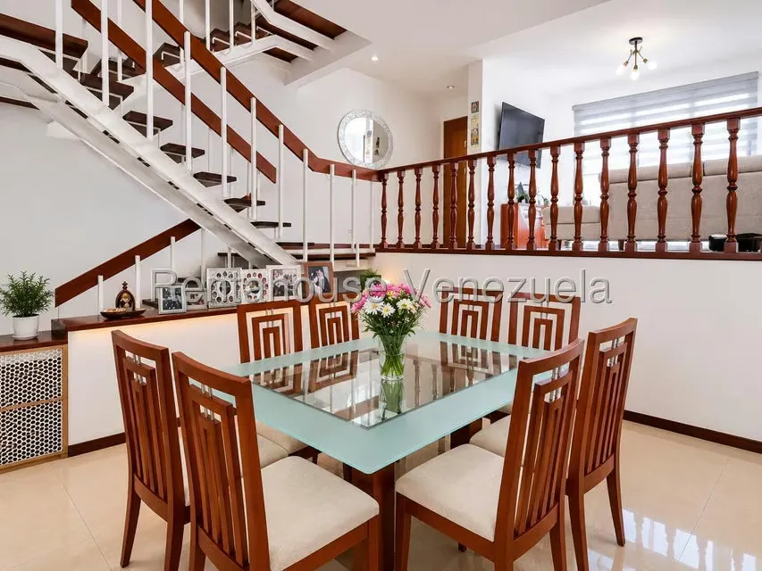 Townhouse (Multiples Niveles) en Venta en El Hatillo, Distrito Metropolitano - 3