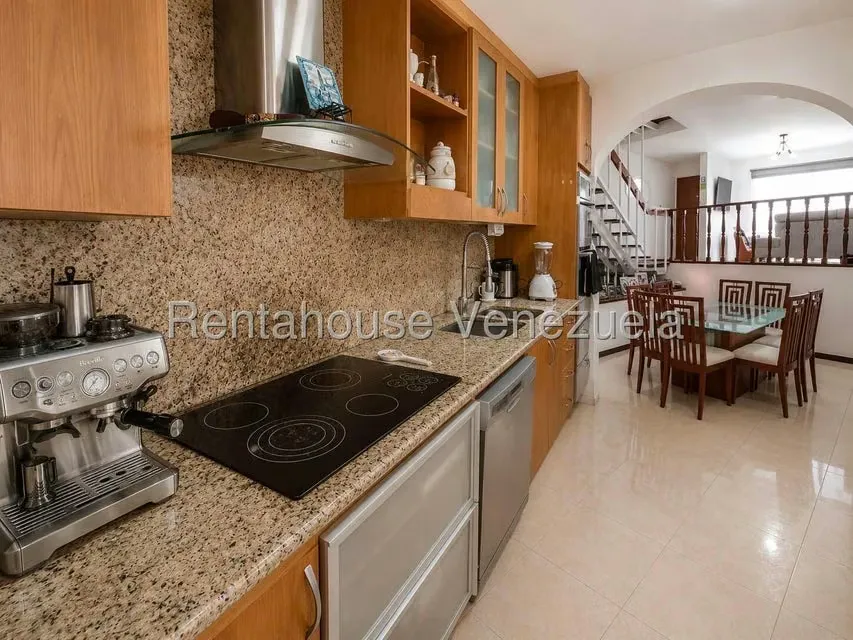 Townhouse (Multiples Niveles) en Venta en El Hatillo, Distrito Metropolitano - 7