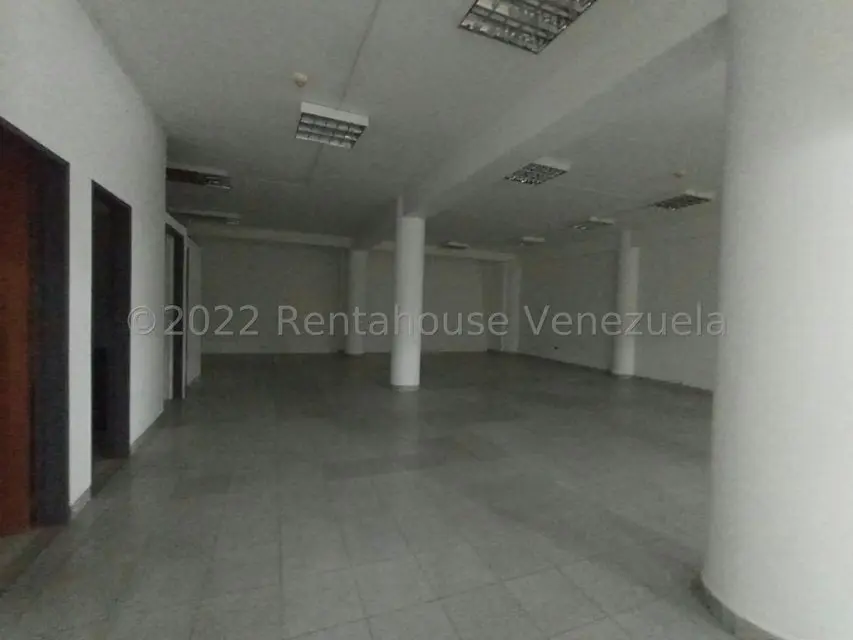 Local Comercial en Alquiler en Castillito, Carabobo - 9