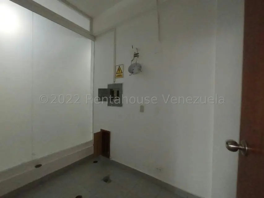 Local Comercial en Alquiler en Castillito, Carabobo - 10