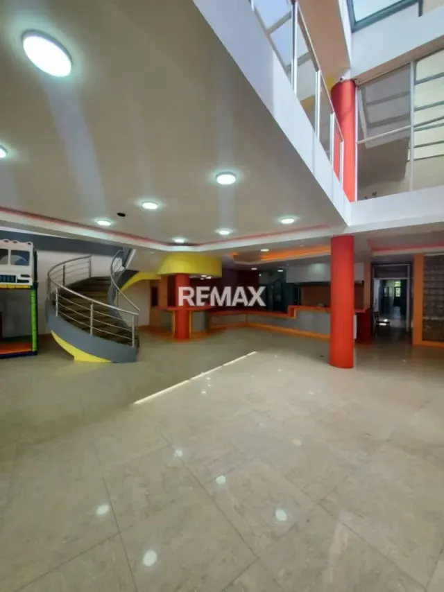 Local Comercial. Alquiler. Pueblo Nuevo - 6
