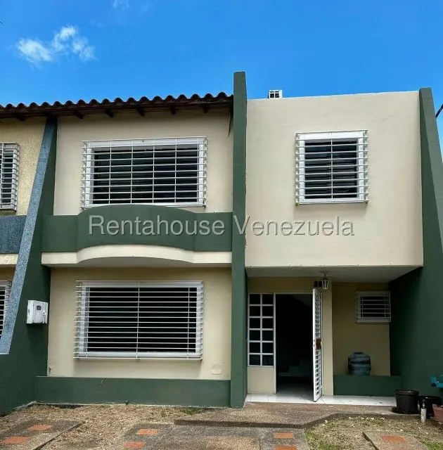 Casa (Duplex) en Venta en Royal Park, Lara - 3