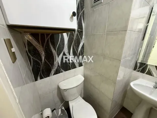 Venta de exclusivo Local comercial en Centro Corporativo Viña Plaza. - 12