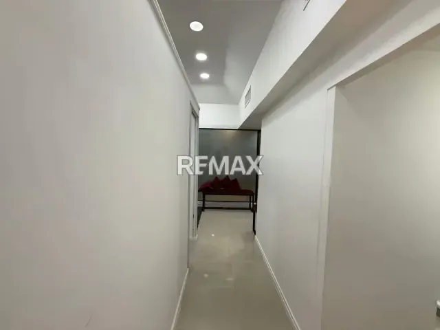 Venta de exclusivo Local comercial en Centro Corporativo Viña Plaza. - 20