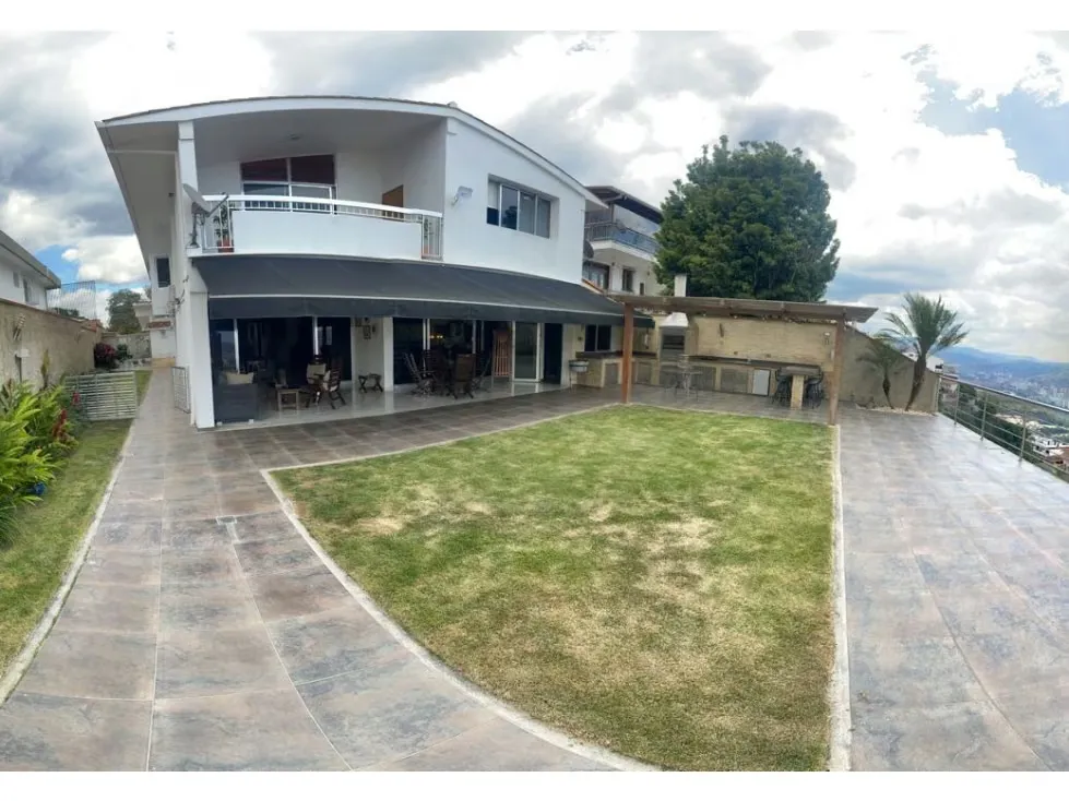 Vendo casa 800m2 5h+s/4.5b+s/4p Colinas de Santa Mónica 2757
