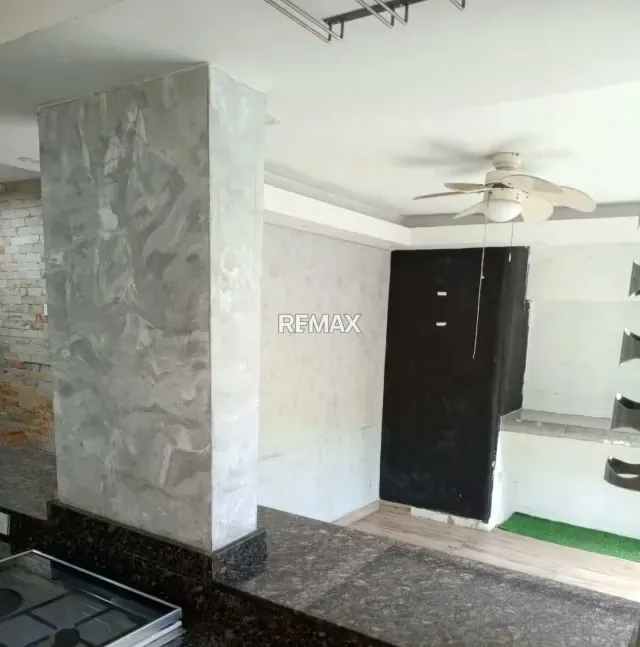 VENTA APARTAMENTO PARA REMODELAR UBICADO EN BELLO MONTE,BARUTA, CARACAS. - 4