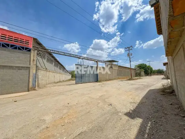 Galpon en Venta Cercano a la Avenida Florencio Jimenez Zona Oeste - Barquisimeto