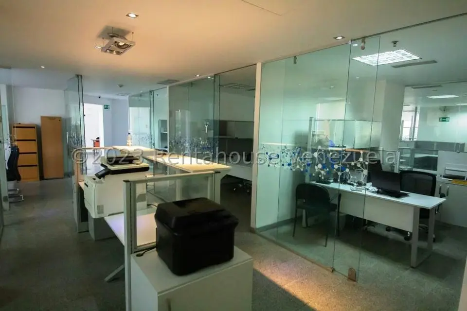 Oficina en Venta en Macaracuay, Distrito Metropolitano - 9