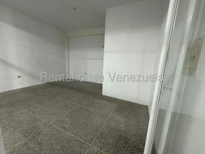 Local Comercial en Alquiler en Parroquia Juan de Villegas, Lara - 6