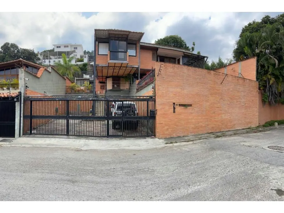 Se vende casa 420m2 Prados del Este 4123