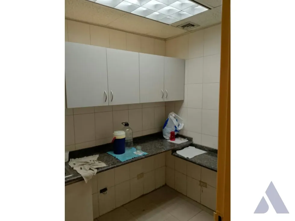 Alquilo local comercial 203m2 El Paraiso 4437 - 9