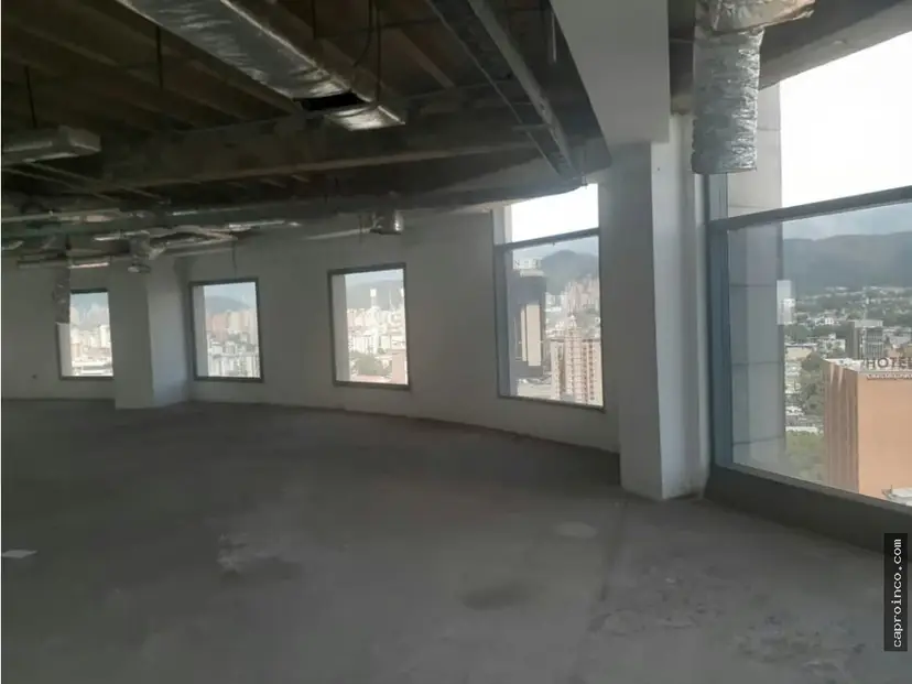 En venta oficinas obra gris en Valencia Torre BOD 315 m2 TCL O 5367351