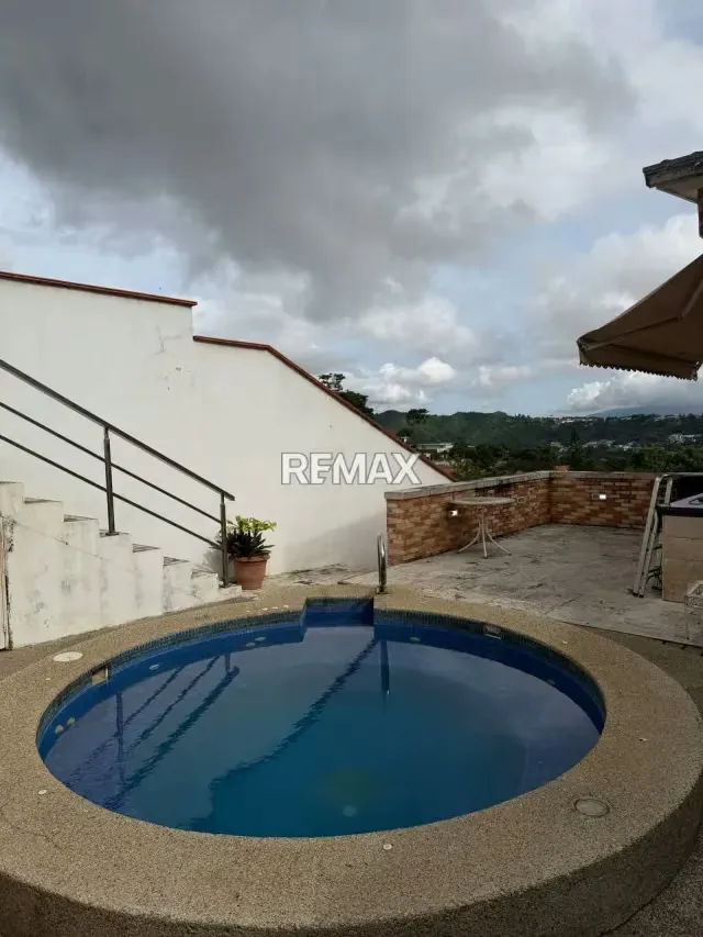 CASA LOMAS DEL CLUB HIPICO 560 MTS VENTA - 5