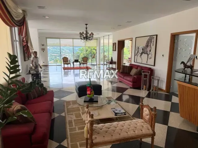 CASA LOMAS DEL CLUB HIPICO 560 MTS VENTA - 9