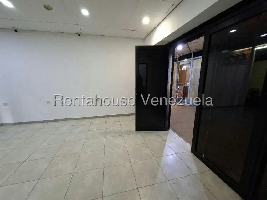 Comercial (Local Comercial) en Alquiler en Centro, Aragua - 12