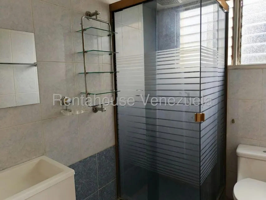 Apartamento (1 Nivel) en Venta en Los Palos Grandes, Distrito Metropolitano - 26