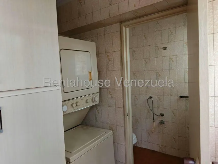 Apartamento (1 Nivel) en Venta en Los Palos Grandes, Distrito Metropolitano - 30