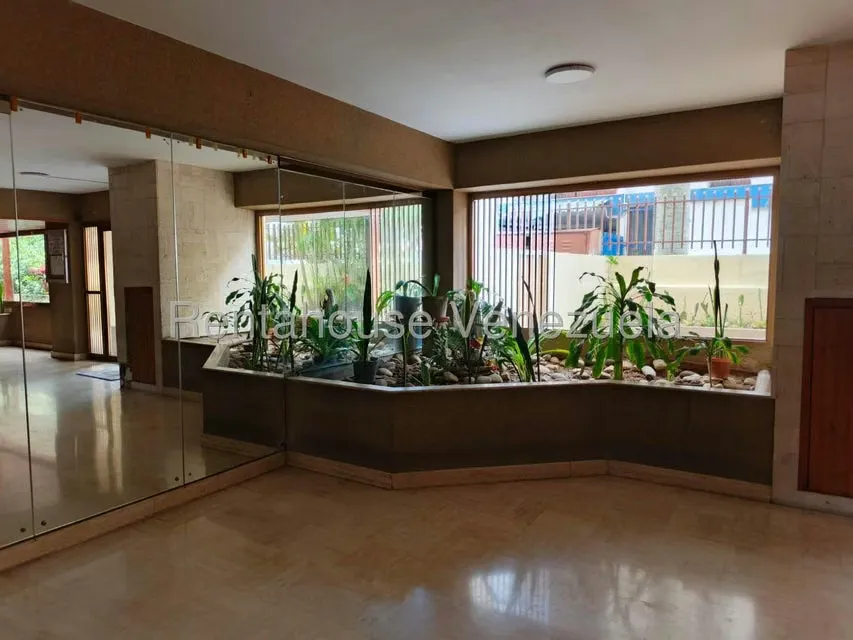 Apartamento (1 Nivel) en Venta en Los Palos Grandes, Distrito Metropolitano - 46
