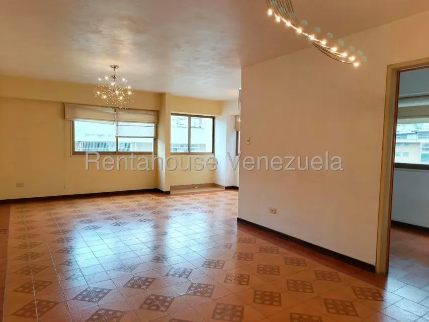 Apartamento (1 Nivel) en Venta en Los Palos Grandes, Distrito Metropolitano - 6