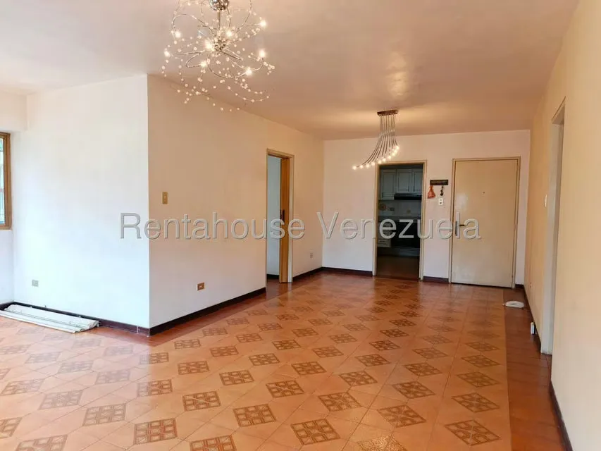 Apartamento (1 Nivel) en Venta en Los Palos Grandes, Distrito Metropolitano - 10